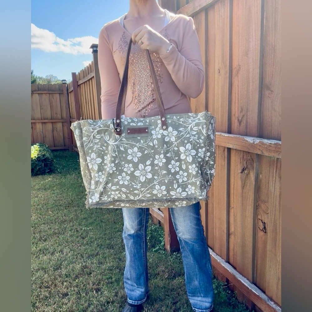 Myra Bag Chalky Weekender